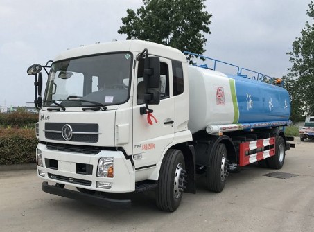 工程洒水车厂家_东风天锦小三轴18吨工程洒水车