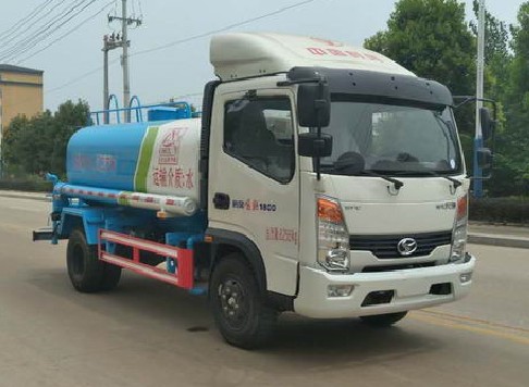 五方洒水车多重_时风风驰5方绿化洒水车厂家价格