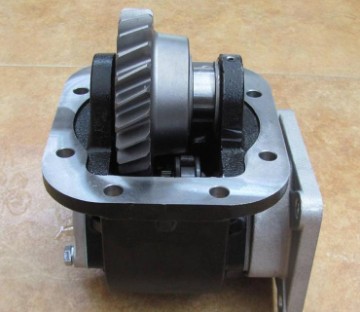 万里扬WLY7TS60B变速箱取力器(HWP-W24/74CHQ)
