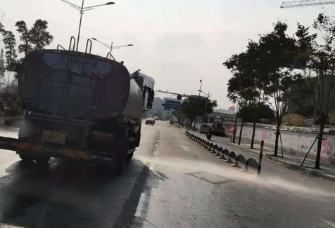 丽水洒水车下雨天也洒水 丽水洒水车下雨天也洒水