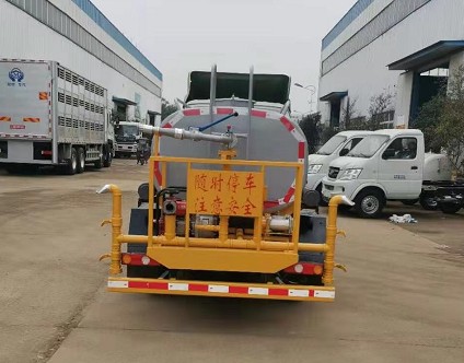 国六东风小霸王3方蓝牌洒水车 国六东风小霸王3方蓝牌洒水车