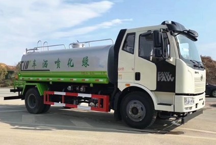 工地洒水车图片 工地洒水车图片
