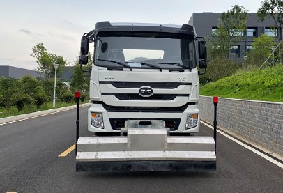 电动洒水车属于什么设备类型_比亚迪纯电动新能源10方清洗车
