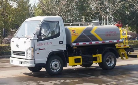 国六一汽解放蓝牌2.6方洒水车 国六一汽解放蓝牌2.6方洒水车