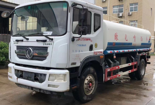 二手15方康机180马力洒水车_二手东风多利卡d9洒水车