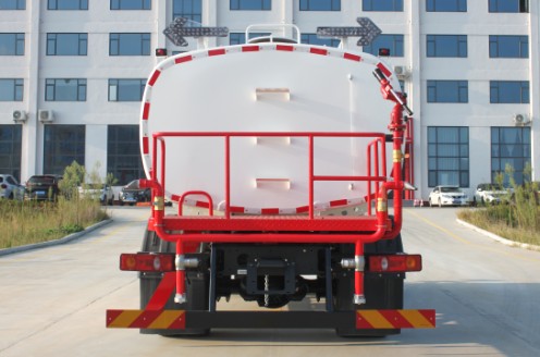 大运运途12方-13方洒水车 大运运途12方-13方洒水车