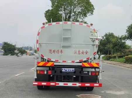 国六重汽王牌12方洒水车 国六重汽王牌12方洒水车