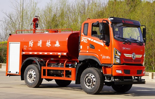 盈通洒水车 盈通洒水车