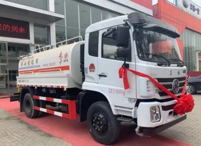 专攻天下洒水车_东风随专洒水车_东风新款D17洒水车 专攻天下洒水车_东风随专洒水车_东风新款D17洒水车